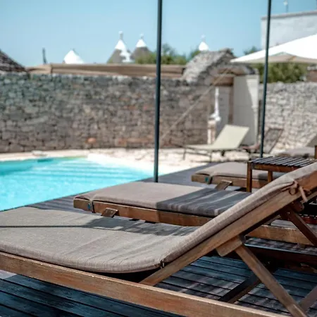 Masseria Pavone *