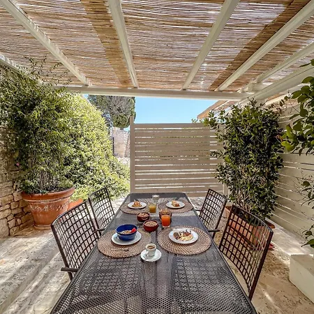 Masseria Pavone *